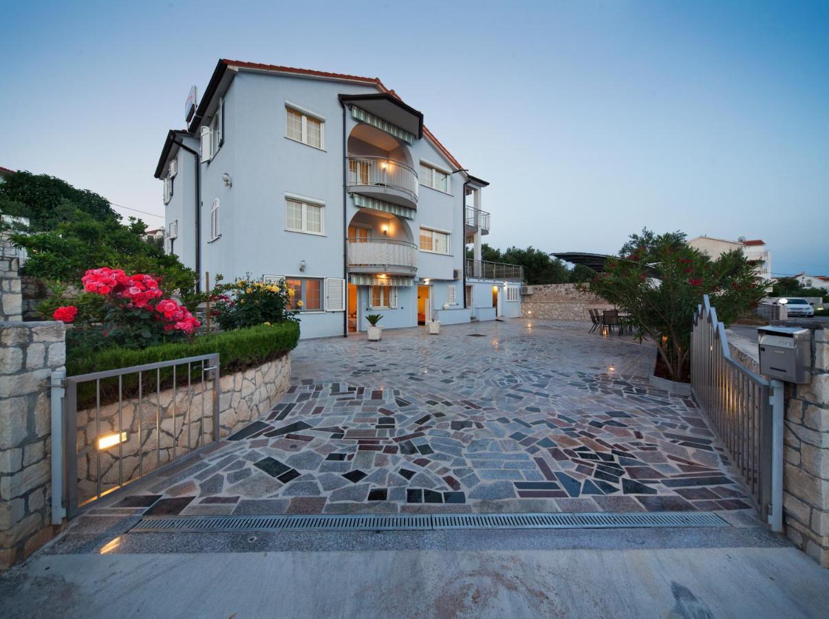 Villa Kristina 特罗吉尔 外观 照片