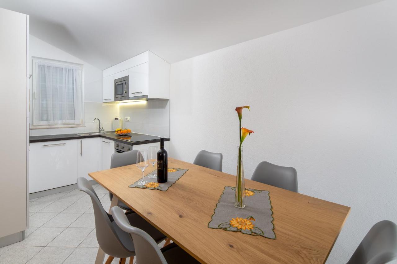 Villa Kristina 特罗吉尔 外观 照片