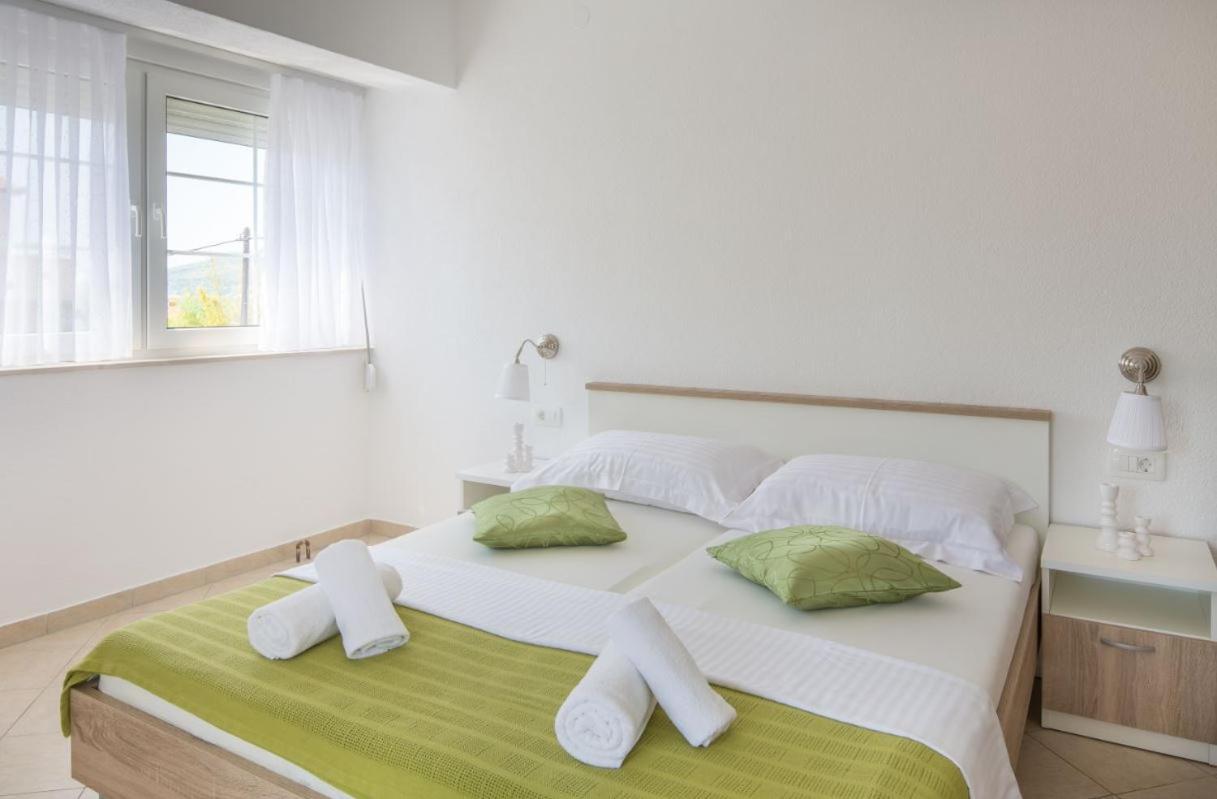 Villa Kristina 特罗吉尔 外观 照片