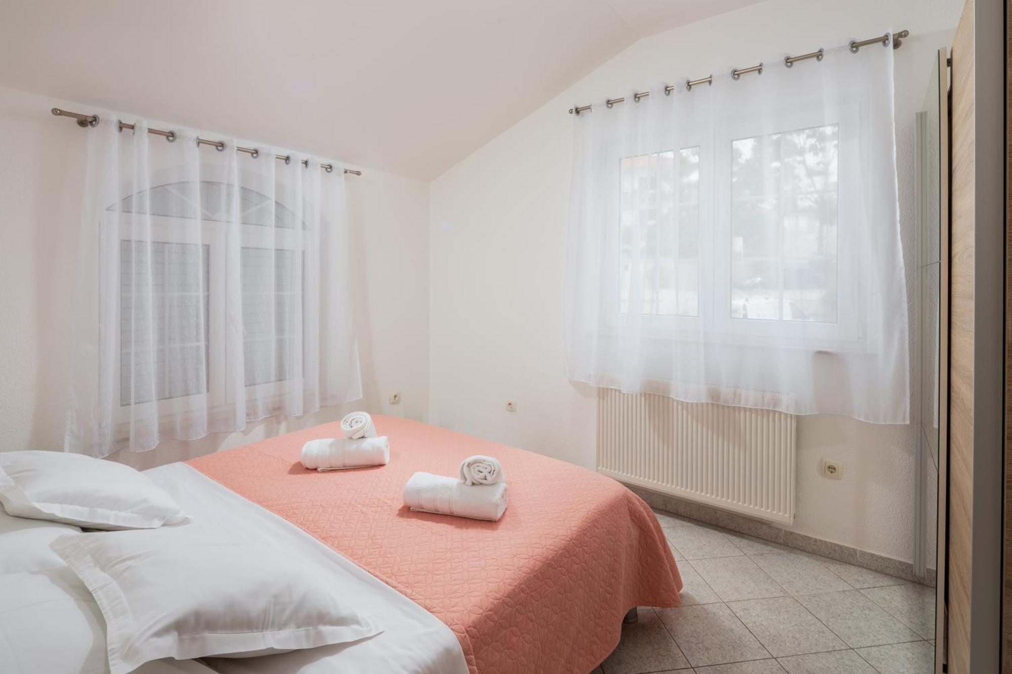 Villa Kristina 特罗吉尔 外观 照片