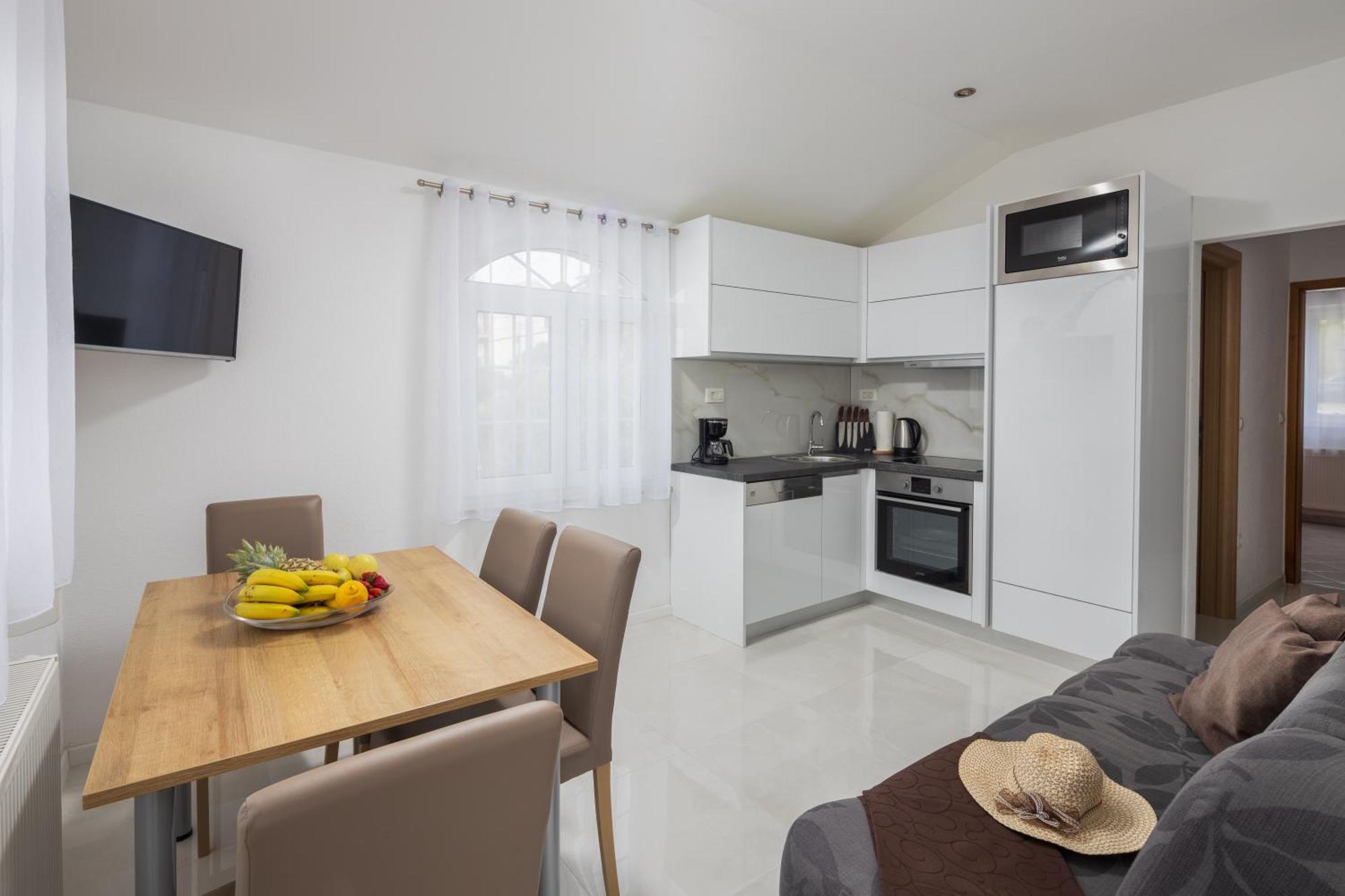 Villa Kristina 特罗吉尔 外观 照片